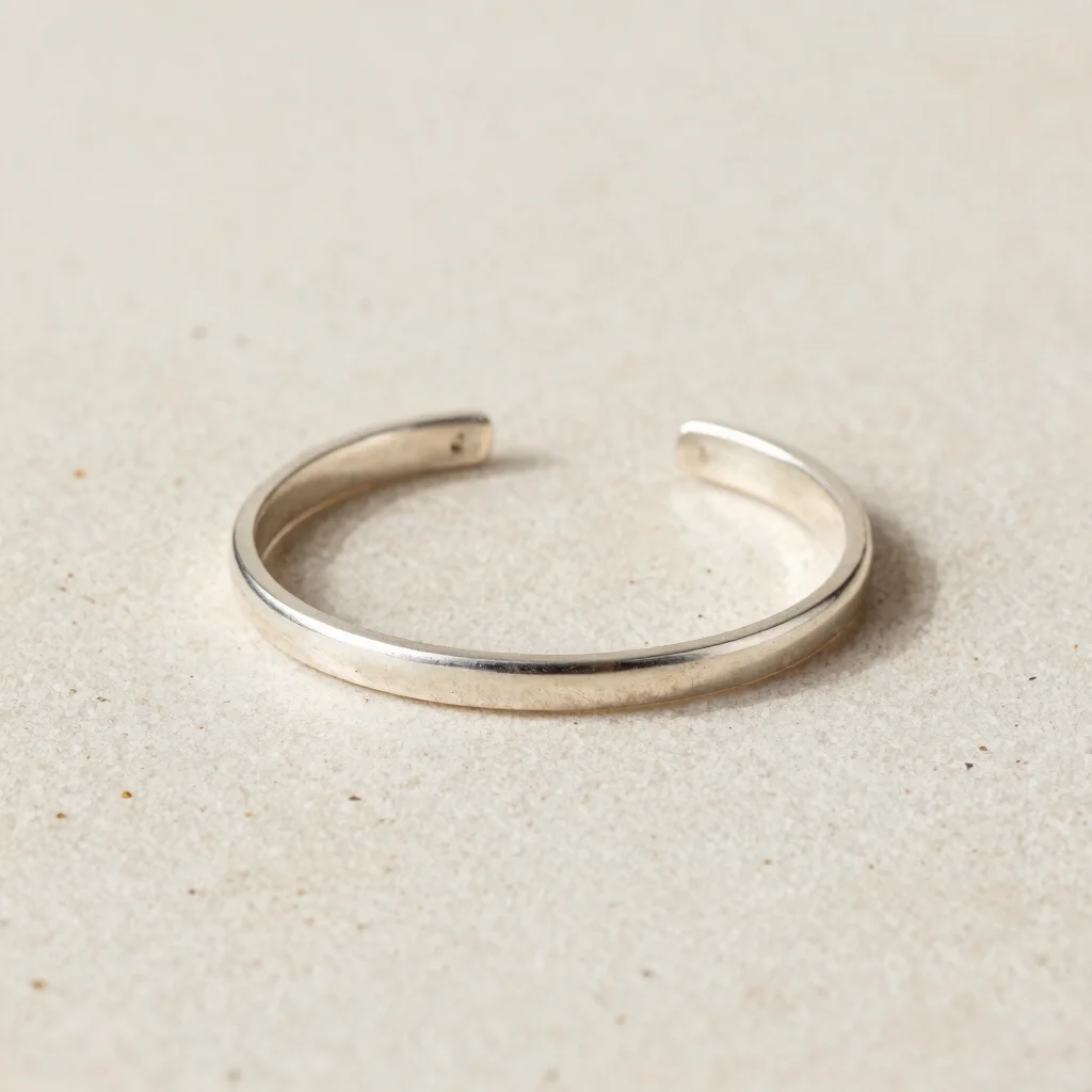 Lineweight Cuff
